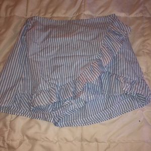 Short skort